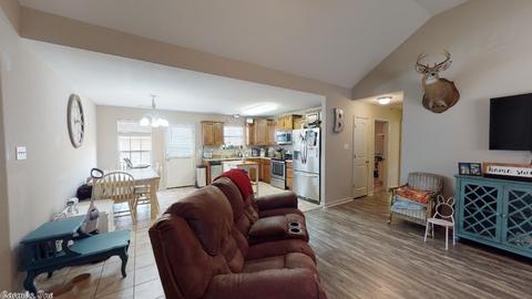 904 Queens Ct, Benton, AR 72019 photo 2