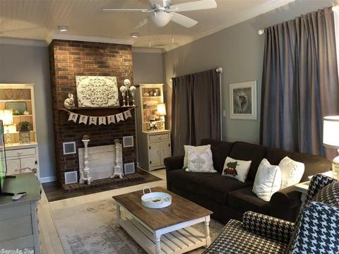 6309 Granada Trl, Pine Bluff, AR 71603 photo 2