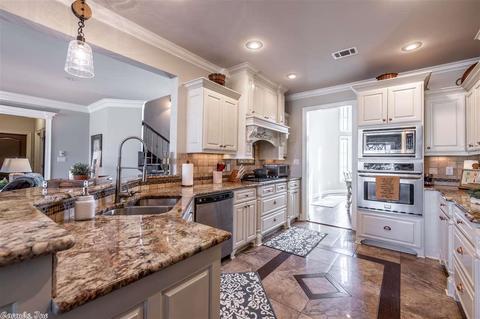 7107 E Worth Ave, Benton, AR 72019 photo 11