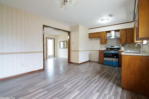 206 Hickory, Beebe, AR 72012 photo 7