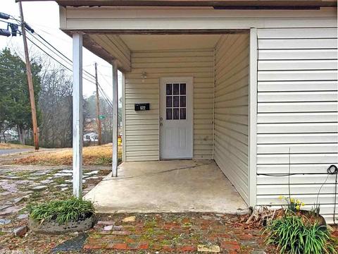 622 N Third St, De Queen, AR 71832 photo 2