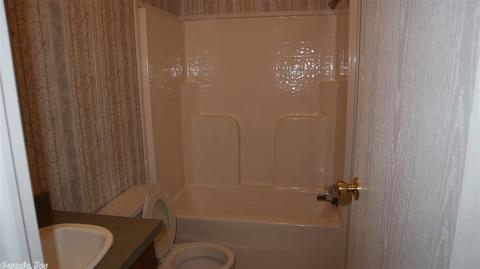 127 Walnut St, Salem, AR 72576 photo 4