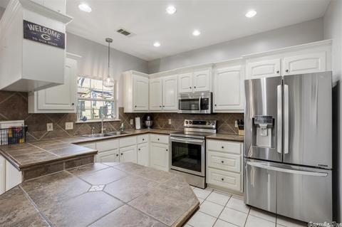 1308 Ruth Bell Ct, Bryant, AR 72022 photo 7