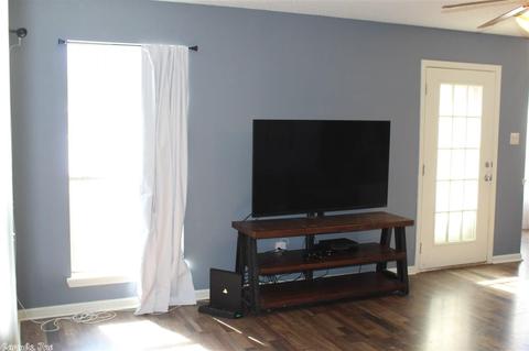 331 Pintar St, Ward, AR 72176 photo 9