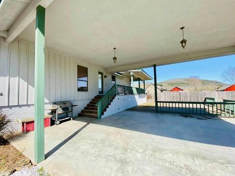 173 S Riverview, Mountain View, AR 72560 photo 33