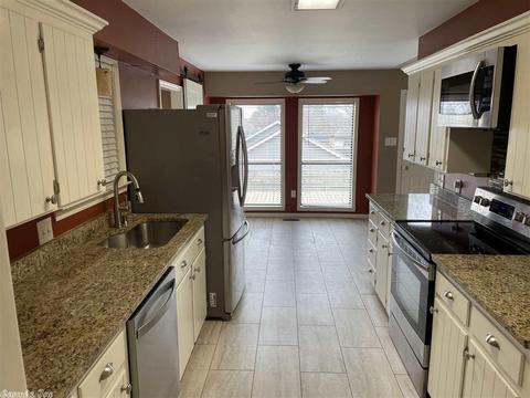 402 Country Club Rd, Conway, AR 72034 photo 9