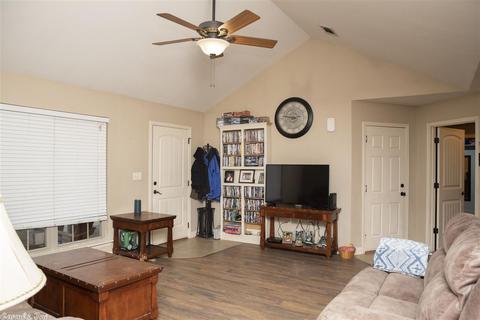 23 Eaglebrook Dr, Conway, AR 72032 photo 3