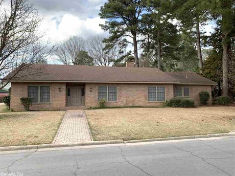 2501 Forest Knl, Pine Bluff, AR 71603 photo 1