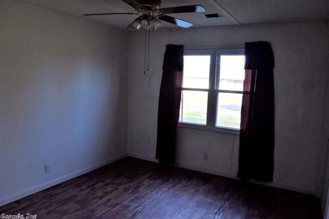 106 Cameron, Tuckerman, AR 72473 photo 13