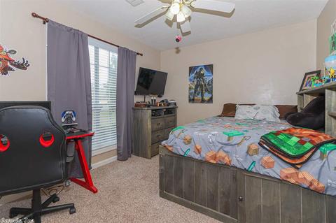 2809 Devon, Paragould, AR 72450 photo 2