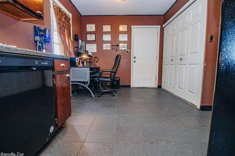 421 Wayne St, Trumann, AR 72472 photo 5
