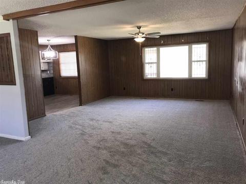 2006 E Lakeview Dr, Benton, AR 72015 photo 2