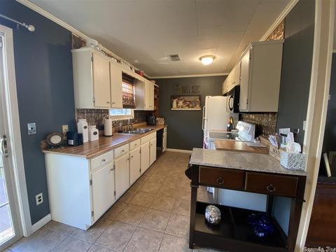 415 NW 3rd St, Corning, AR 72422 photo 13