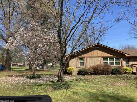 902 Pike, Des Arc, AR 72040 photo 2
