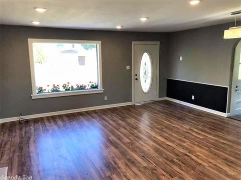 102 Circle Dr, Benton, AR 72015 photo 4