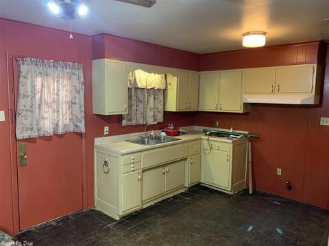 2410 Martha Cir, Pine Bluff, AR 71601 photo 5