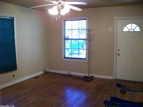 1817 Robert E Lee, Malvern, AR 72104 photo 3