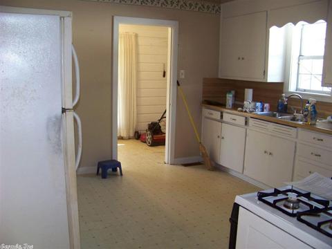 1817 Robert E Lee, Malvern, AR 72104 photo 7