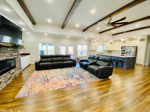 103 Harding, Mountain View, AR 72560 photo 5