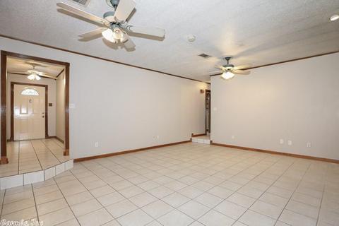 804 Ruth Dr, Bryant, AR 72022 photo 6