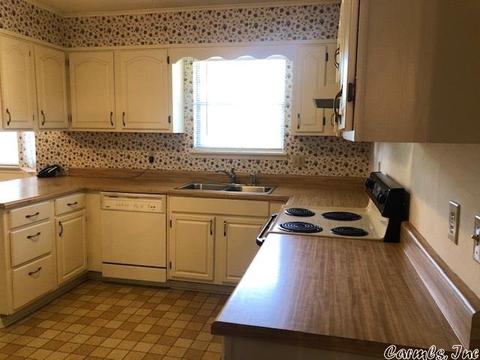 4501 Thompson Dr, Pine Bluff, AR 71603 photo 6