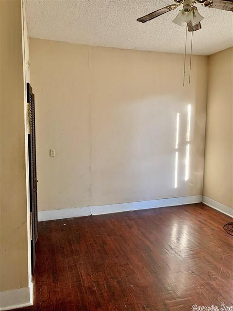 1003 S Olive St, Pine Bluff, AR 71603 photo 3