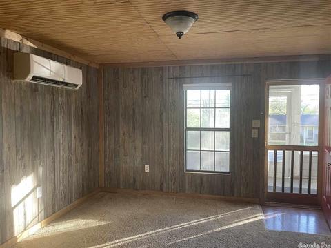 146 W Main St, Norman, AR 71960 photo 3