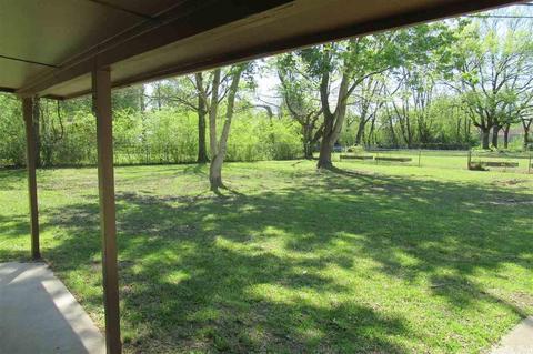 1505 W Iowa, Beebe, AR 72012 photo 4