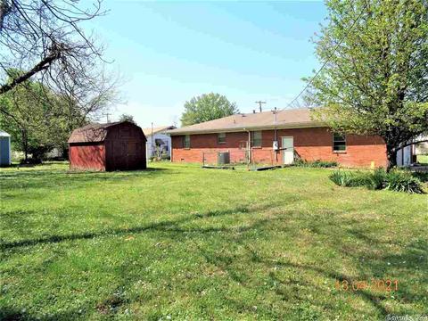 205 W 5th St, Rector, AR 72461 photo 2