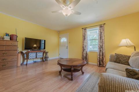 613 4th St, Conway, AR 72032 photo 6