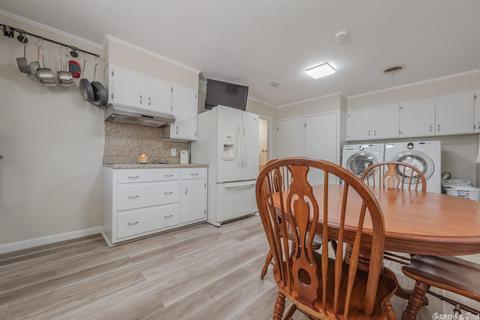 613 4th St, Conway, AR 72032 photo 11