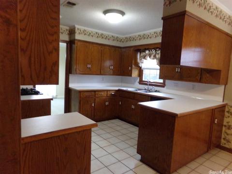 2402 Forest Knl, Pine Bluff, AR 71603 photo 6