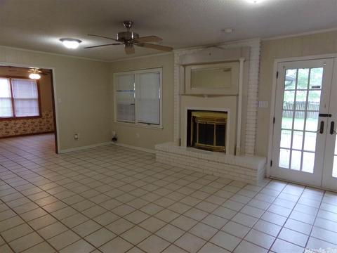 2402 Forest Knl, Pine Bluff, AR 71603 photo 4