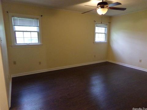 2402 Forest Knl, Pine Bluff, AR 71603 photo 8