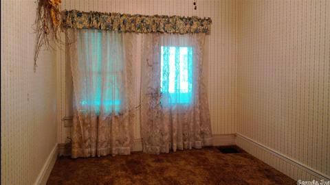 516 De Queen Ave, De Queen, AR 71832 photo 6