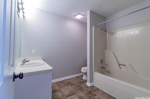 2840 Summerset, Conway, AR 72034 photo 6