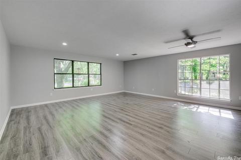 1502 Manor, Conway, AR 72034 photo 6
