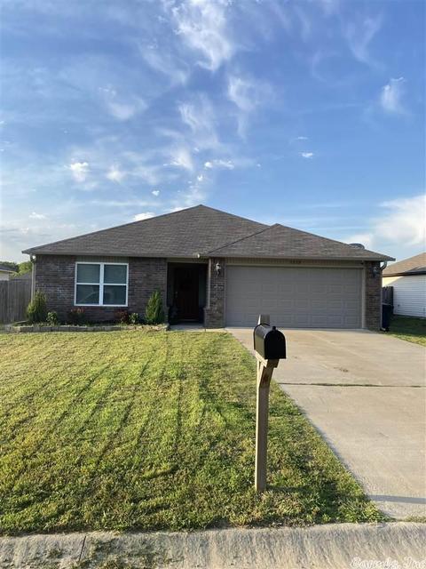 3030 Beechwood Dr, Conway, AR 72032 photo 1