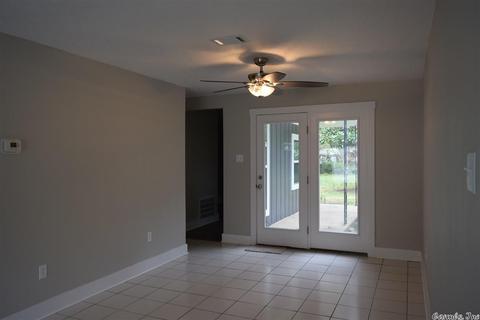 2115 Tyler, Conway, AR 72034 photo 11
