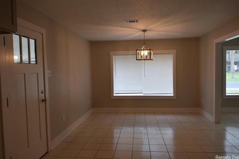 2115 Tyler, Conway, AR 72034 photo 6