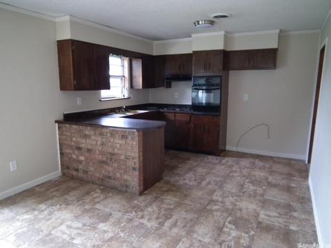 1401 Brian Ln, Trumann, AR 72472 photo 4