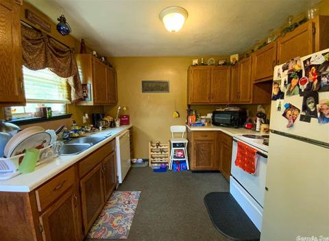 503 E Main St, Flippin, AR 72634 photo 12