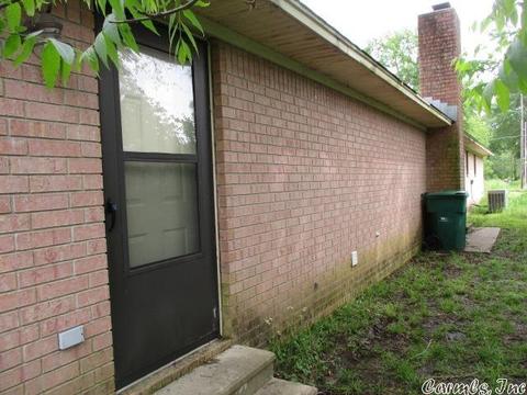 600 N Locust St, Pine Bluff, AR 71601 photo 2