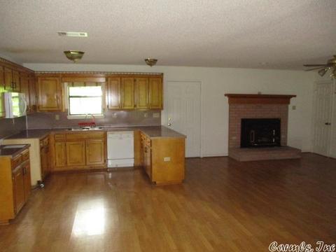 600 N Locust St, Pine Bluff, AR 71601 photo 10
