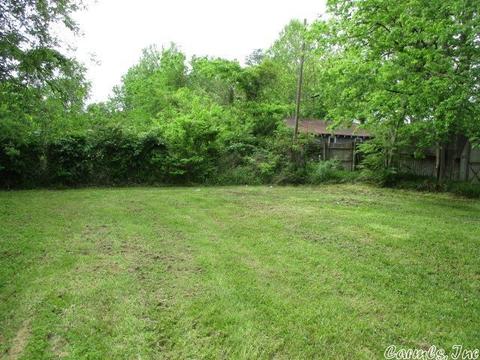 600 N Locust St, Pine Bluff, AR 71601 photo 3