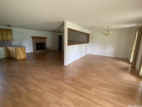 600 N Locust St, Pine Bluff, AR 71601 photo 5
