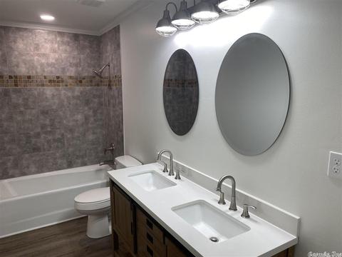 1407 Mockingbird, White Hall, AR 71602 photo 9