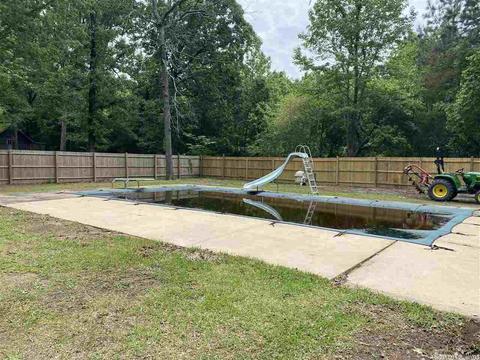 1407 Mockingbird, White Hall, AR 71602 photo 5