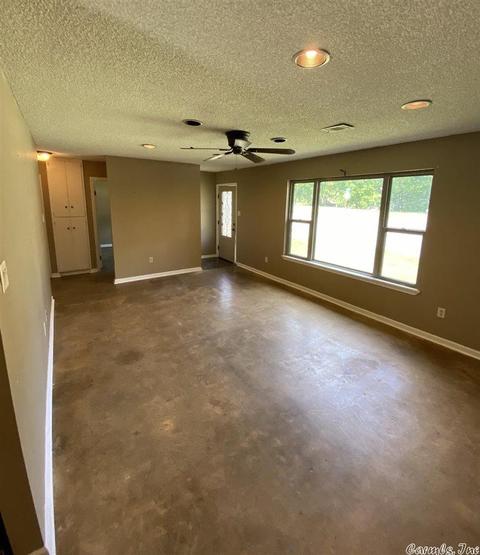 2322 Wright Ave, Benton, AR 72019 photo 3