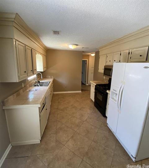 2322 Wright Ave, Benton, AR 72019 photo 2